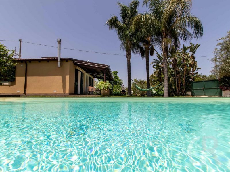 casa-limoni-pool-und-haus.jpg