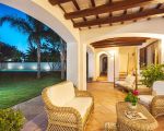 casa-marsala-1-ueberdachte-terrasse-am-abend.jpg