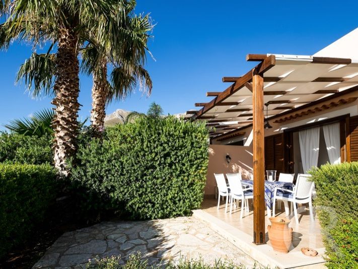 casa-scirocco-ueberdachte-terrasse.jpg