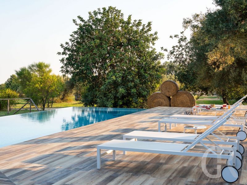 ferienhaus-dimora-pura-pool-inmitten-der-natur.jpg