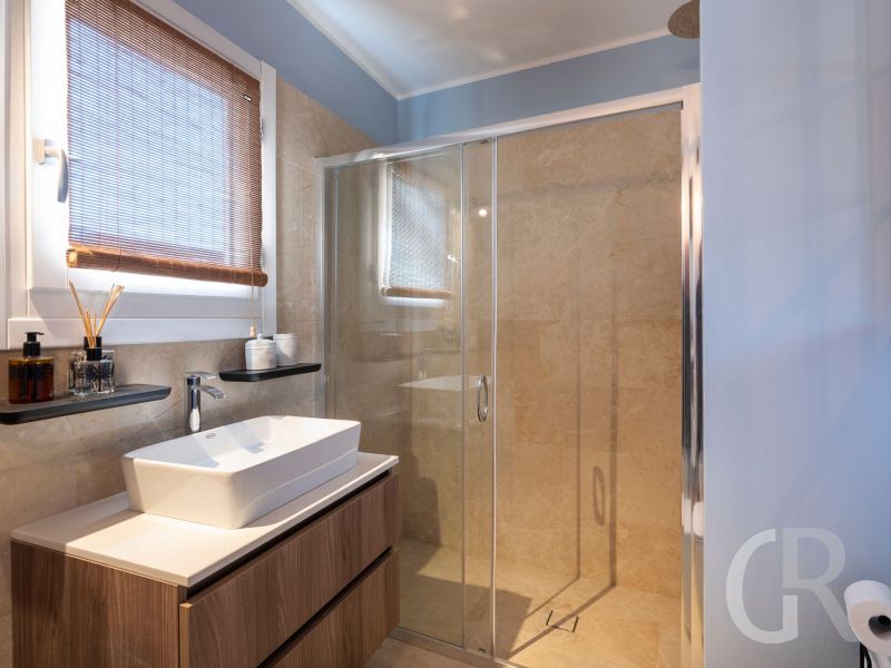 ferienwohnung-aurispa-dusche-im-bad.jpg