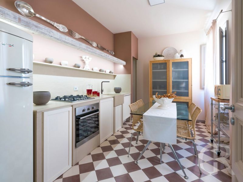 ferienwohnung-dimora-moderne-kueche.jpg