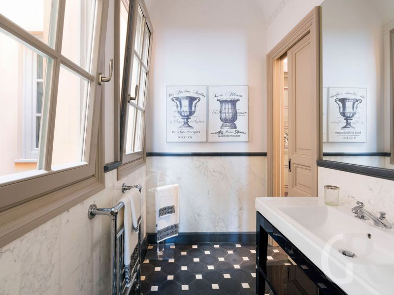 ferienwohnung-dimora-waschbecken-im-bad.jpg