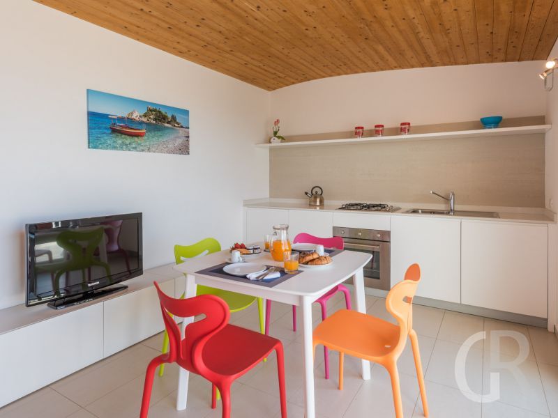 ferienwohnung-rosmarino-wohnbereich.jpg