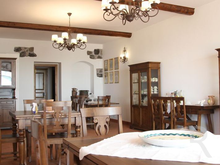 ferienwohnungen-im-agriturismo-blick-in-den-speisesaal.JPG