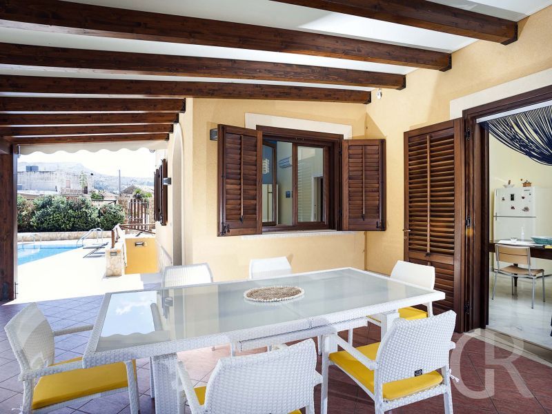 ueberdachte-terrasse.jpg