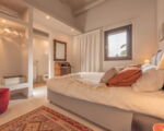 villa-angelina-schlafzimmer-mit-doppelbett.jpg