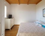 villa-ariel-schlafzimmer-mit-doppelbett.jpg