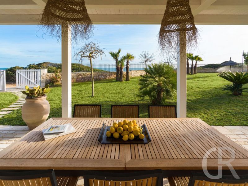 villa-azuela-blick-in-den-garten.jpg