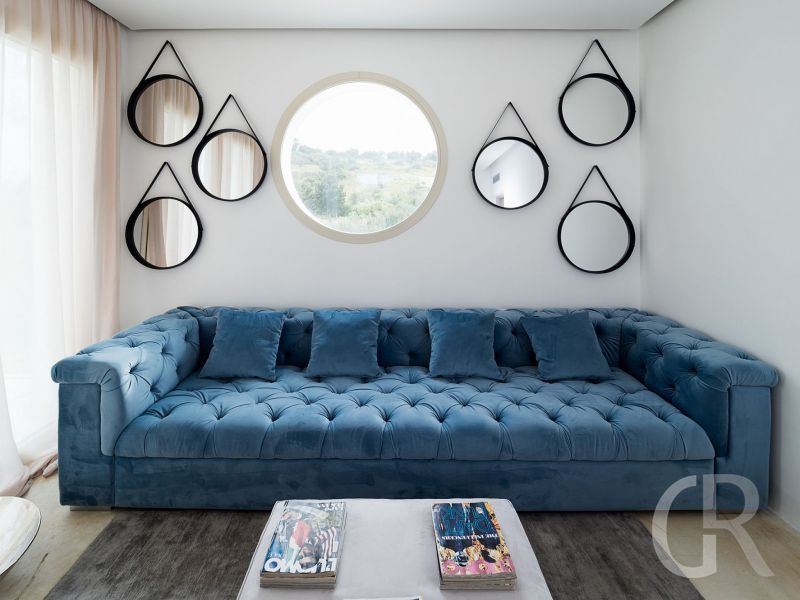 villa-contrada-sofa-im-wohnzimmer.jpg