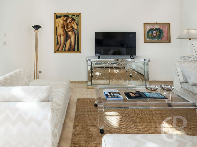 villa-mare-dentro-sofa.jpg