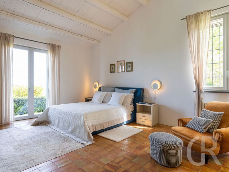 villa-pigna-blue-sehr-grosses-schlafzimmer.jpg