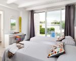 casa-diantha-schlafzimmer-mit-blick-in-den-garten.jpg