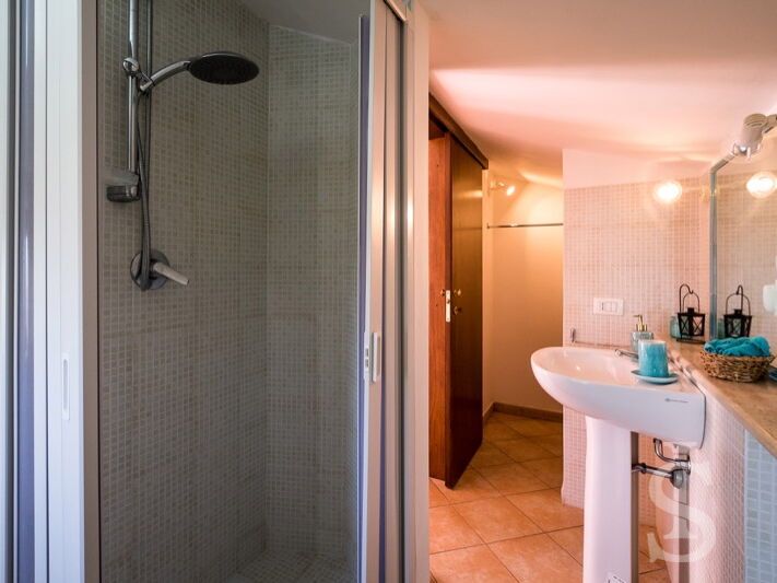 casa-scirocco-blick-ins-duschbad.jpg