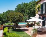ferienhaus-capinera-terrasse-und-pool.jpg