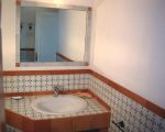 ferienwohnung-cafisi-waschplatz-im-badezimmer.jpg