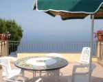 ferienwohnung-luana-terrasse-mit-blick-auf-das-meer.JPG