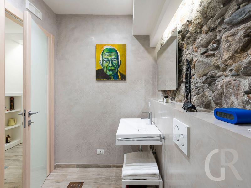 ferienwohnung-peppina-piccola-modernes-bad.jpg