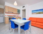 levante-sofa.jpg