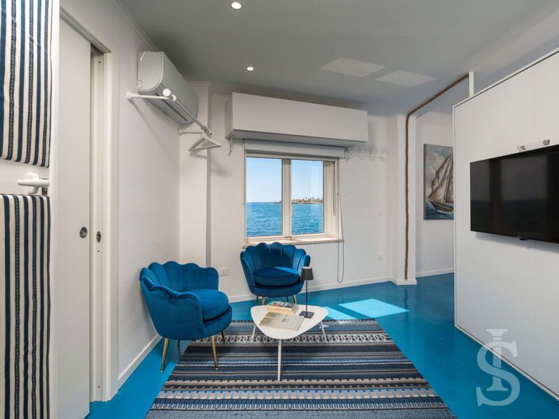 montalbano-suite-kleiner-sitzplatz-innen.jpg
