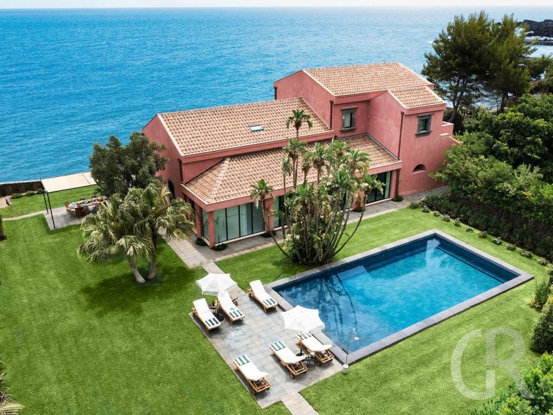 villa-acqua-marina-blick-auf-die-villa.jpg