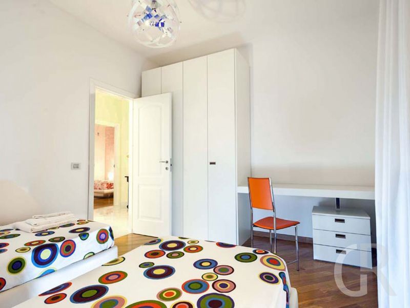 villa-afrodite-schlafzimmer-mit-zwei-betten.jpg