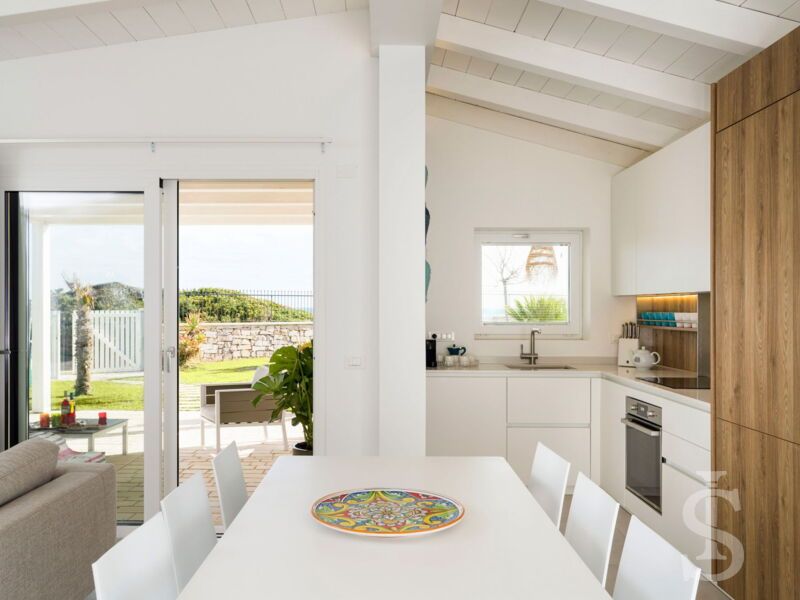 villa-azuela-wohnbereich-mit-esstisch.jpg