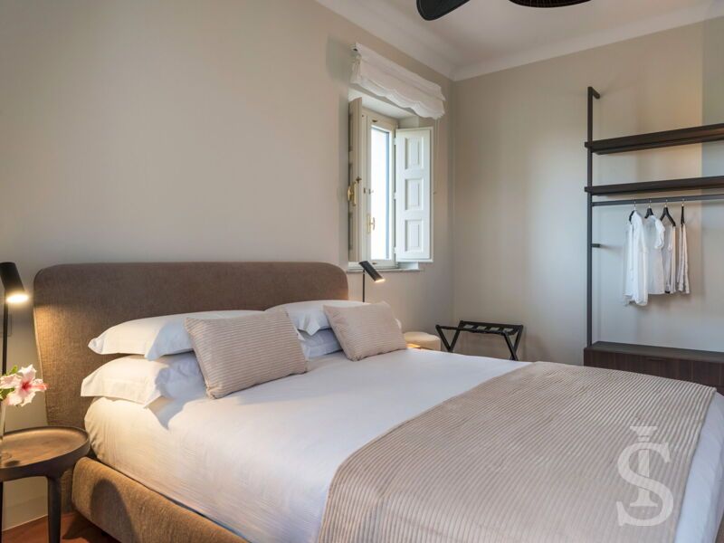 villa-continella-schlafzimmer-doppelbett-4.jpg