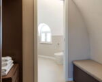 villa-del-mito-blick-ins-badezimmer-aus-dem-schlafbereich.jpg