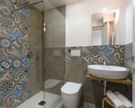 villa-dimora-bufalefi-badezimmer-mit-dusche.jpg
