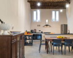 villa-dimora-bufalefi-kueche-und-esszimmer.jpg