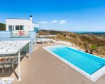 villa-domizia-blick-auf-pool-und-villa.jpg