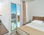 villa-domizia-doppelbett.jpg