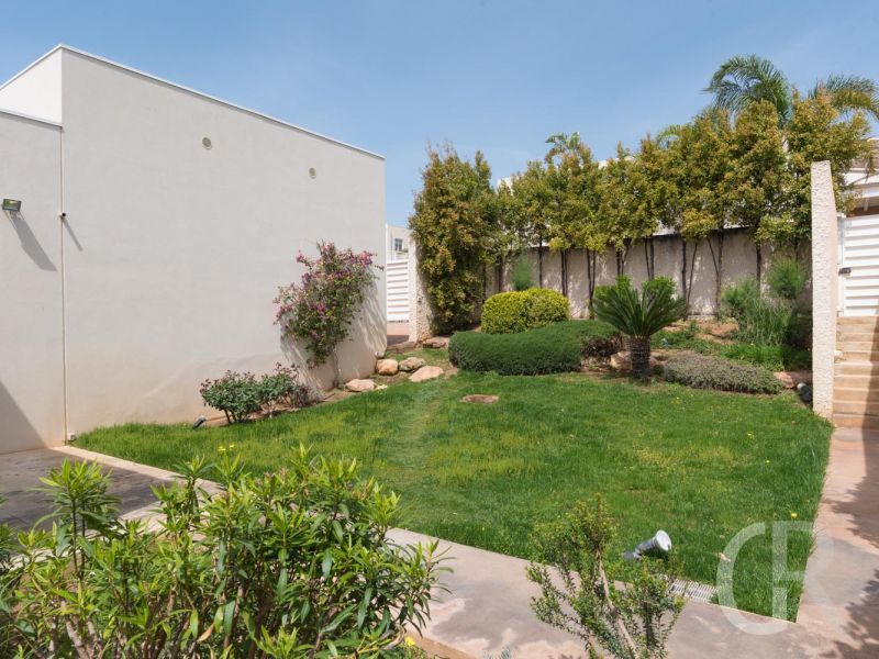 villa-federica-kleiner-garten.jpg