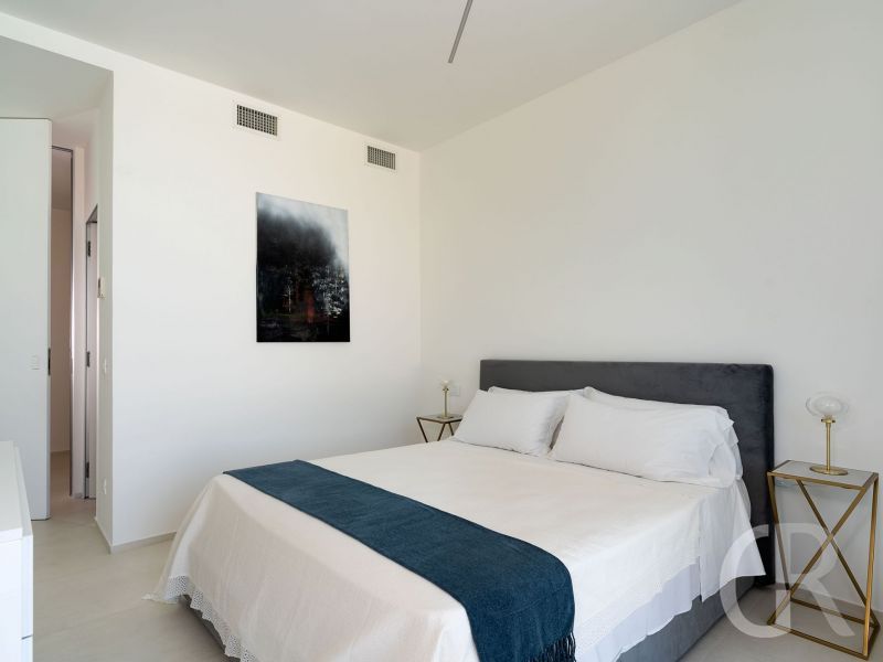 villa-greta-schlafzimmer-mikt-doppelbett.jpg