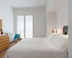 villa-la-belle-weisses-schlafzimmer-mit-kommode.jpg