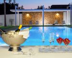 villa-pietra-del-sole-kleines-bad-im-pool.jpg
