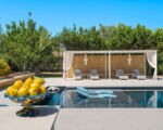 villa-pigna-blue-gemuetliche-terrasse-am-pool.jpg