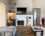 villa-pigna-blue-kamin-im-wohnraum.jpg