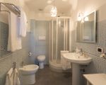 villa-timparosa-badezimmer.jpg