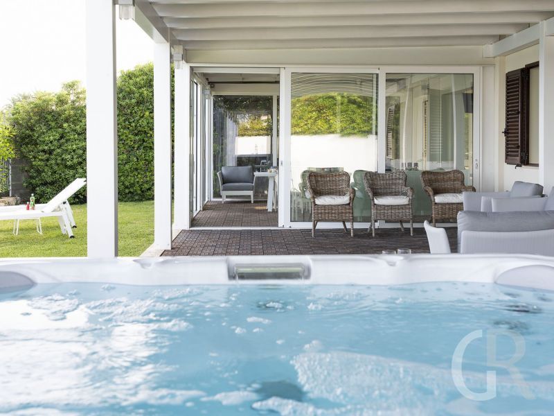 ferienhaus-stella-maris-whirlpool-und.jpg