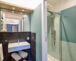 ferienwohnung-achille-ragusa-ibla-dusche.jpg