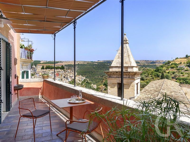 ferienwohnung-cu-viva-sitzplatz-auf-dem-balkon.jpg