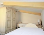 ferienwohnung-dedalo-grosses-bett.jpg
