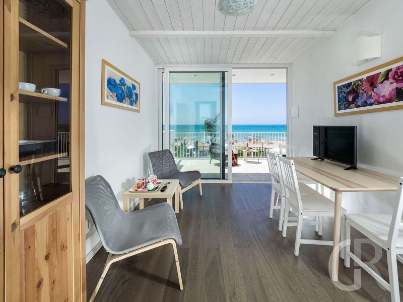 ferienwohnung-marina-wohnraum.jpg