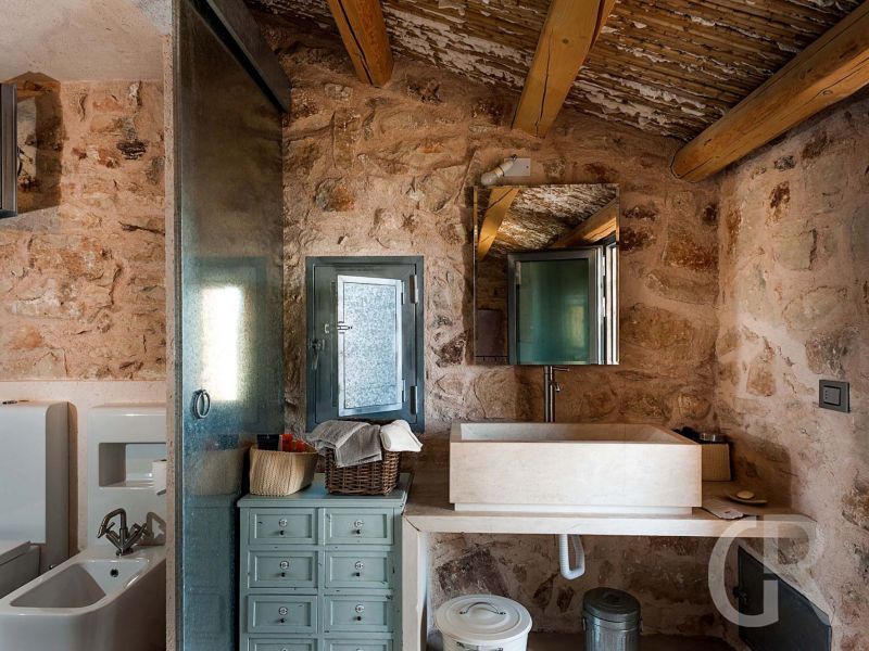 le-edicole-duschbad-mit-waschbecken.jpg