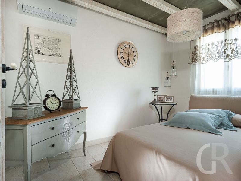 pigna-bianca-grosses-bett.jpg