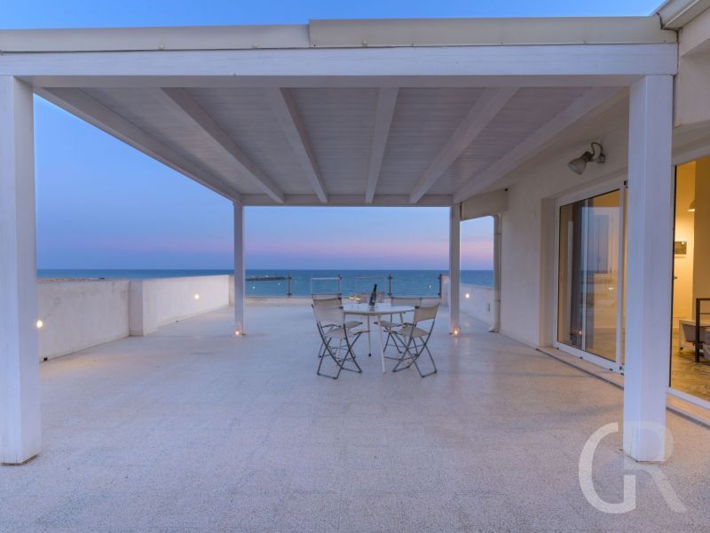 pitagora-abendliche-terrasse.jpg