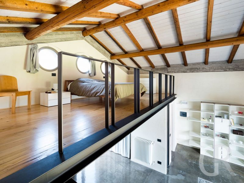 torretta-offene-galerie-mit-doppelbett.jpg