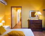 villa-arangea-grosses-bett.jpg
